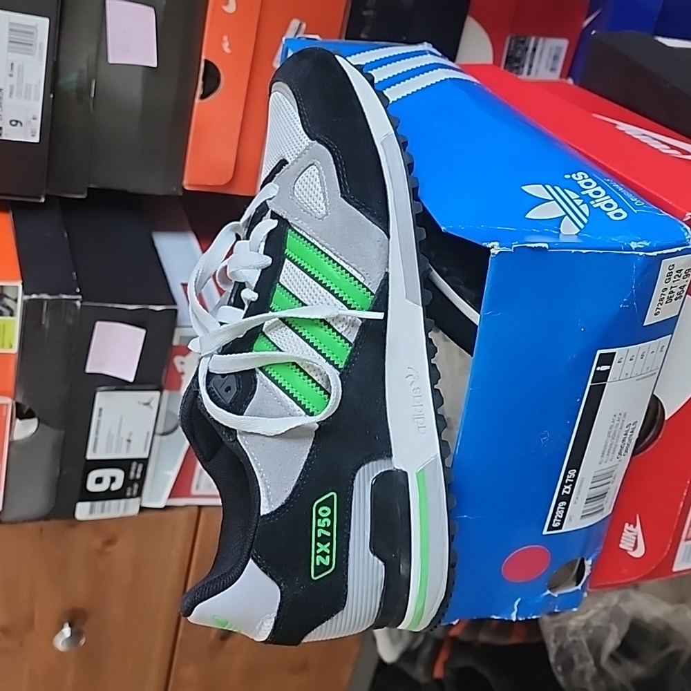 Adidas zx 750 Men's sz 9